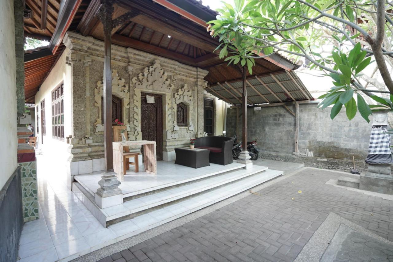 Griya Nusa Homestay *